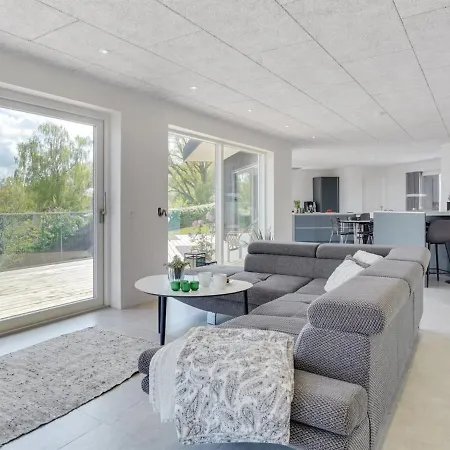 Holiday home Amina - 40m From The Sea In Se Jutland By Interhome Borkop